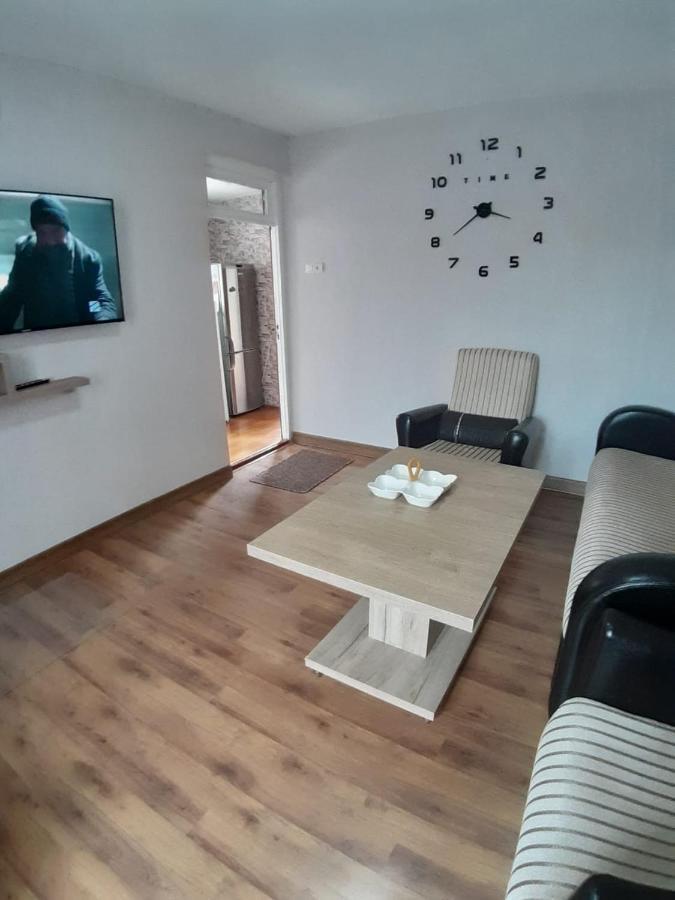 Квартира У Бульвара 1 Batoemi Buitenkant foto